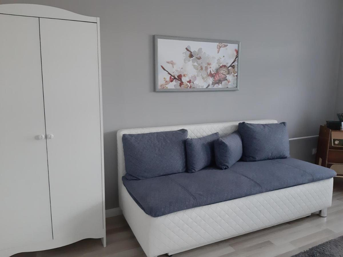 Jade Vendeghaz Apartment Pápa Екстериор снимка